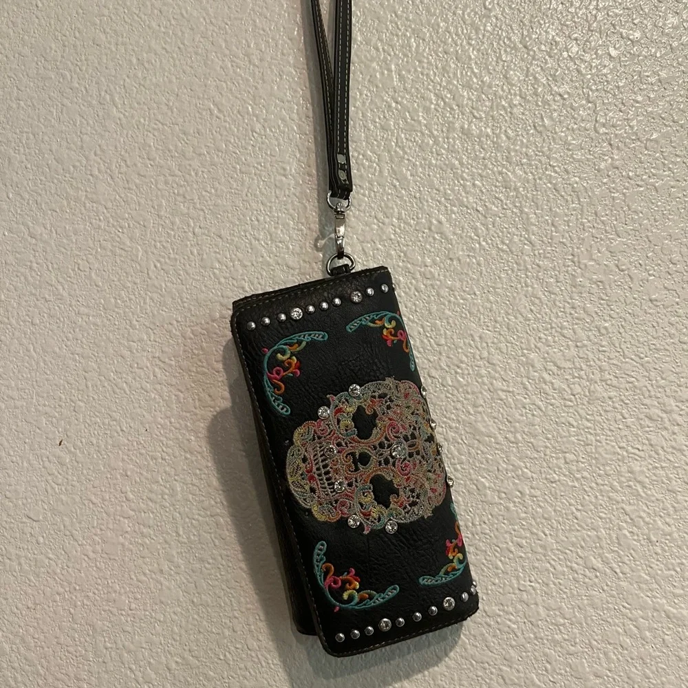 Montana‎ west bling skull purse/wallet